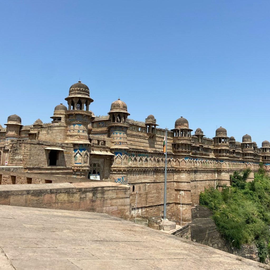 Gwalior Fort – 7 Fascinating Wonders of the Pearl Among Indian Fortresses 8 Gwalior Fort