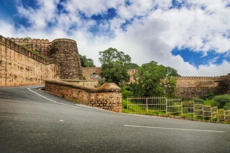 Discover Jhansi Fort: A Historic Treasure with 10 Must-See Gates and Legendary Stories