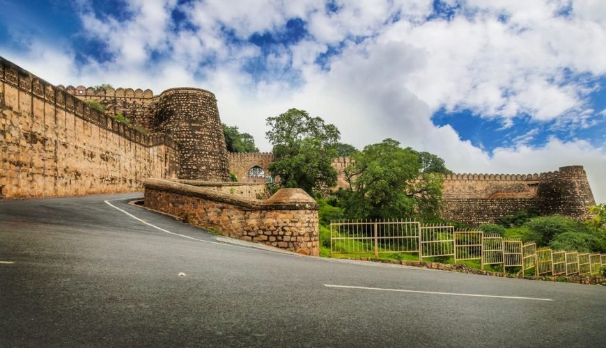 Discover Jhansi Fort: A Historic Treasure with 10 Must-See Gates and Legendary Stories 4 Jhansi Fort